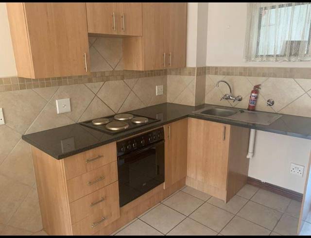 1 BEDROOM PROPERTY TO RENT IN BRENTWOOD PARK
